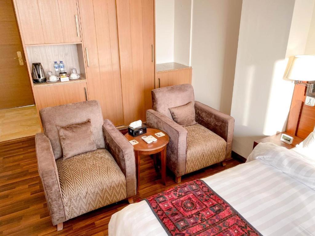 Esquire Hotels & Apartments Rawalpindi Extérieur photo