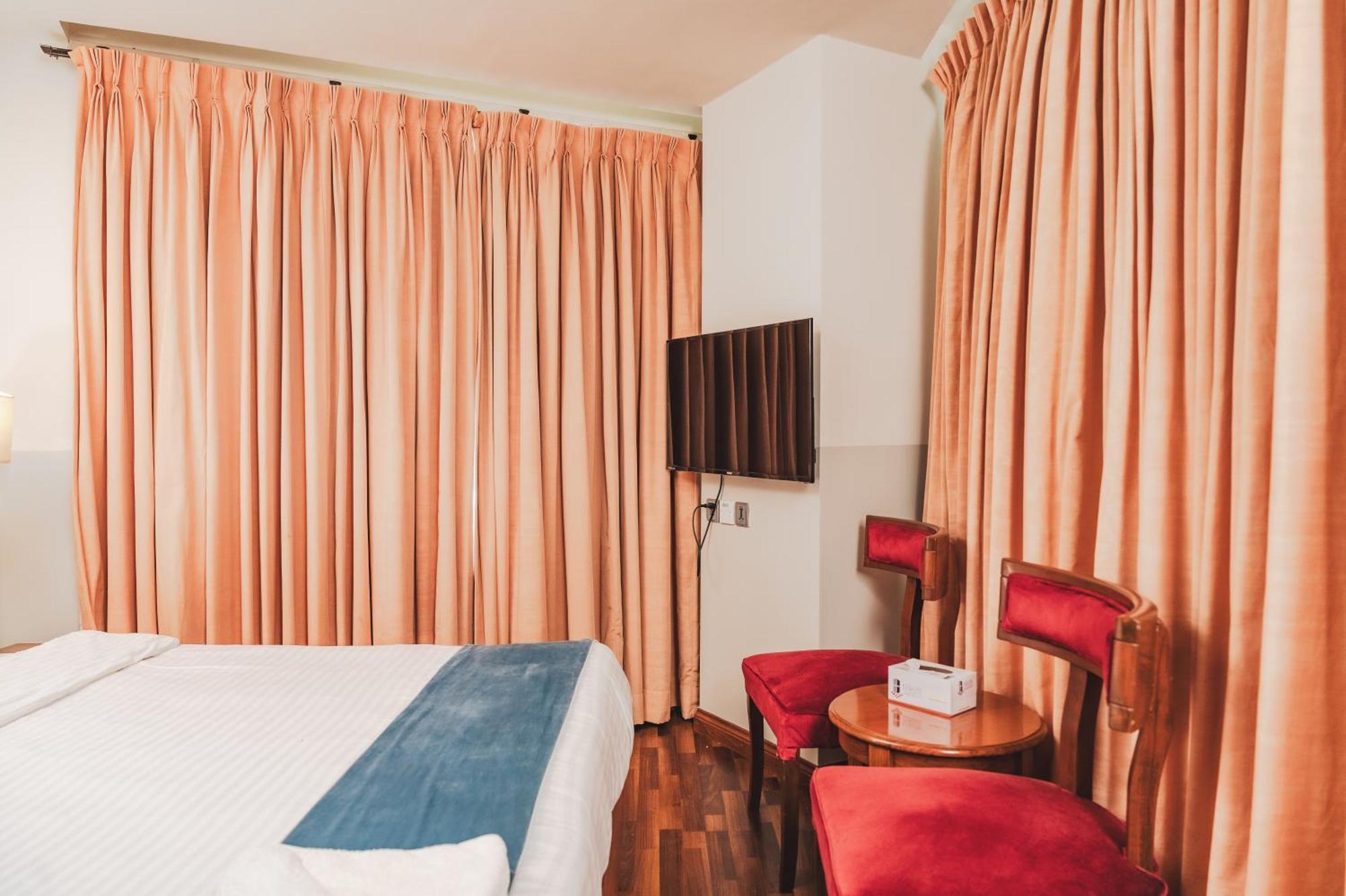 Esquire Hotels & Apartments Rawalpindi Extérieur photo