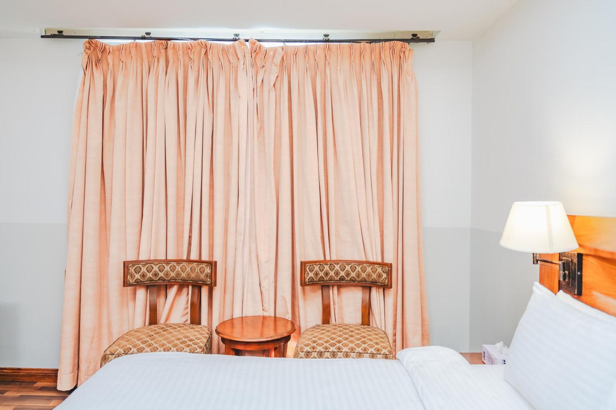 Esquire Hotels & Apartments Rawalpindi Extérieur photo